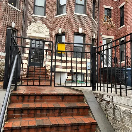 Gorgeous Refurbished 1Bdrm And 1Den Home Washington Exterior photo