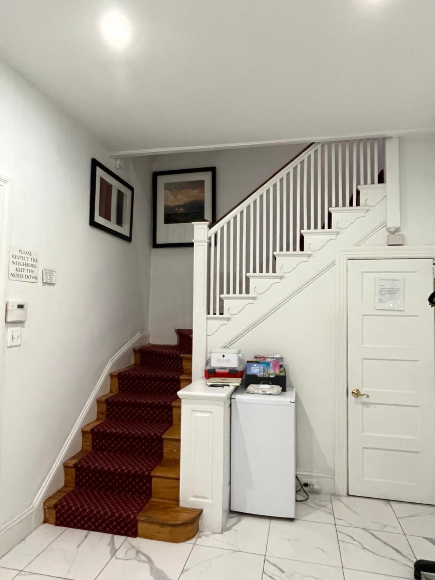 Gorgeous Refurbished 2bdrm *