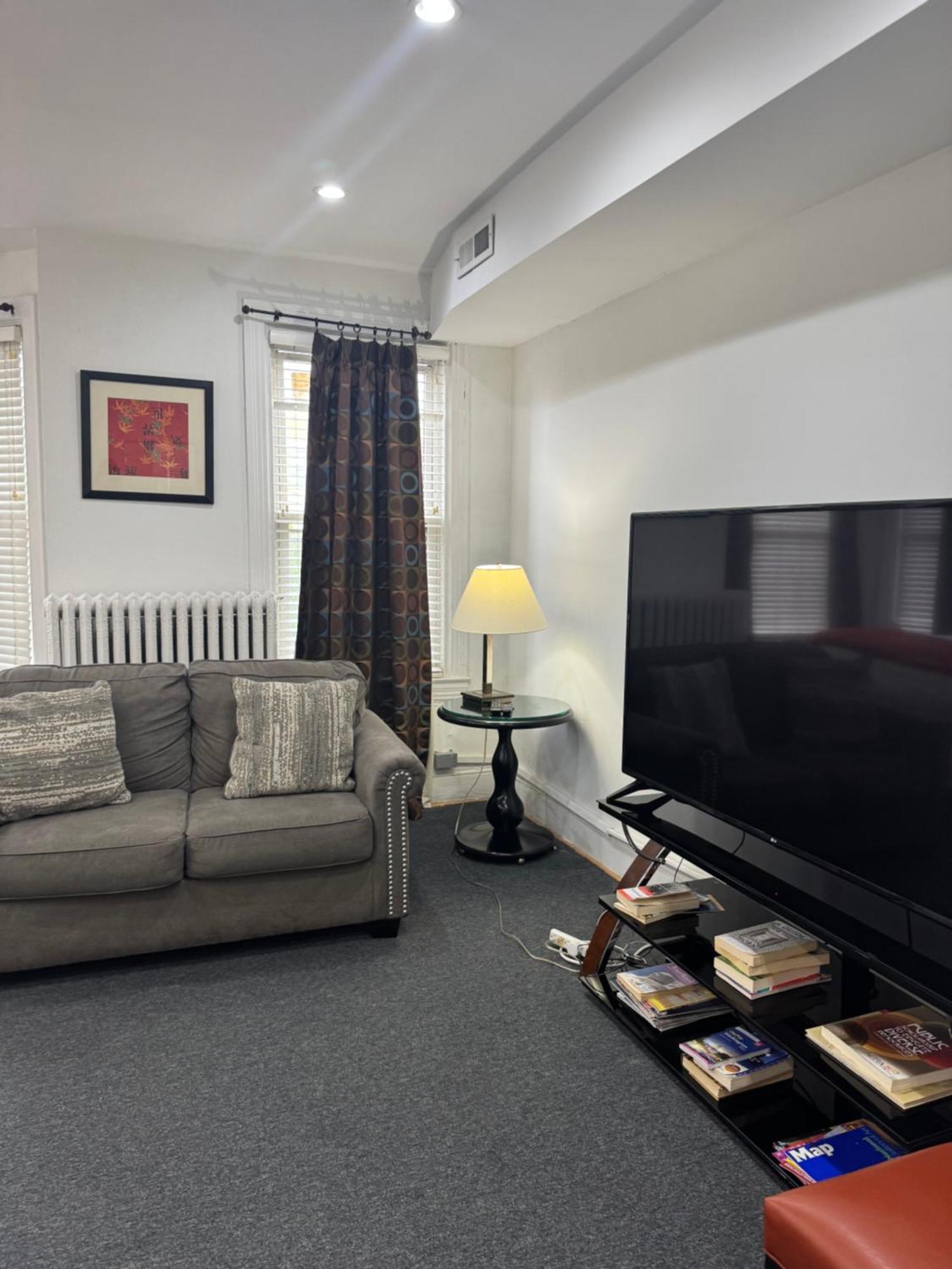 Gorgeous Refurbished 2bdrm